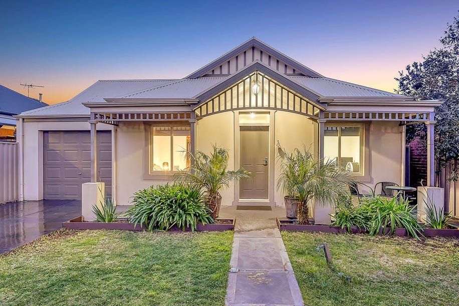3 bedrooms House in 22 Berrima Close CRAIGIEBURN VIC, 3064