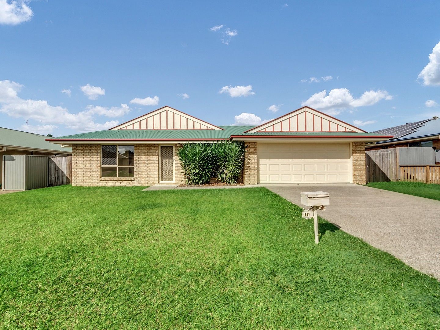 4 bedrooms House in 10 Schofield Cct CABOOLTURE QLD, 4510
