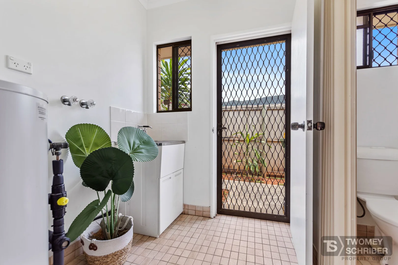 Additional image 8 of 5 Dale Close, Bayview Heights QLD 4868