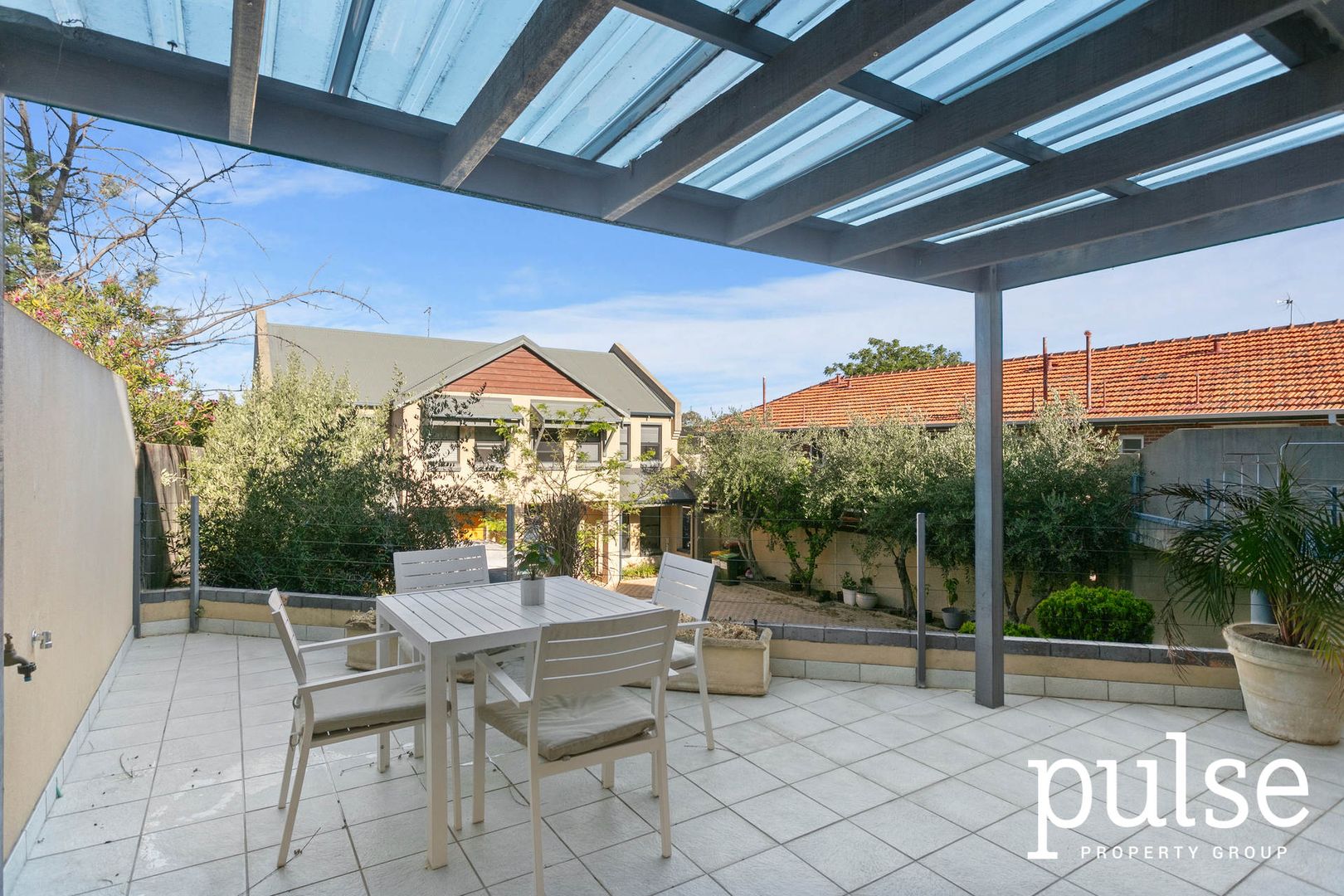 1/120 Broadway, Crawley WA 6009 Townhouse For Rent 900 Domain