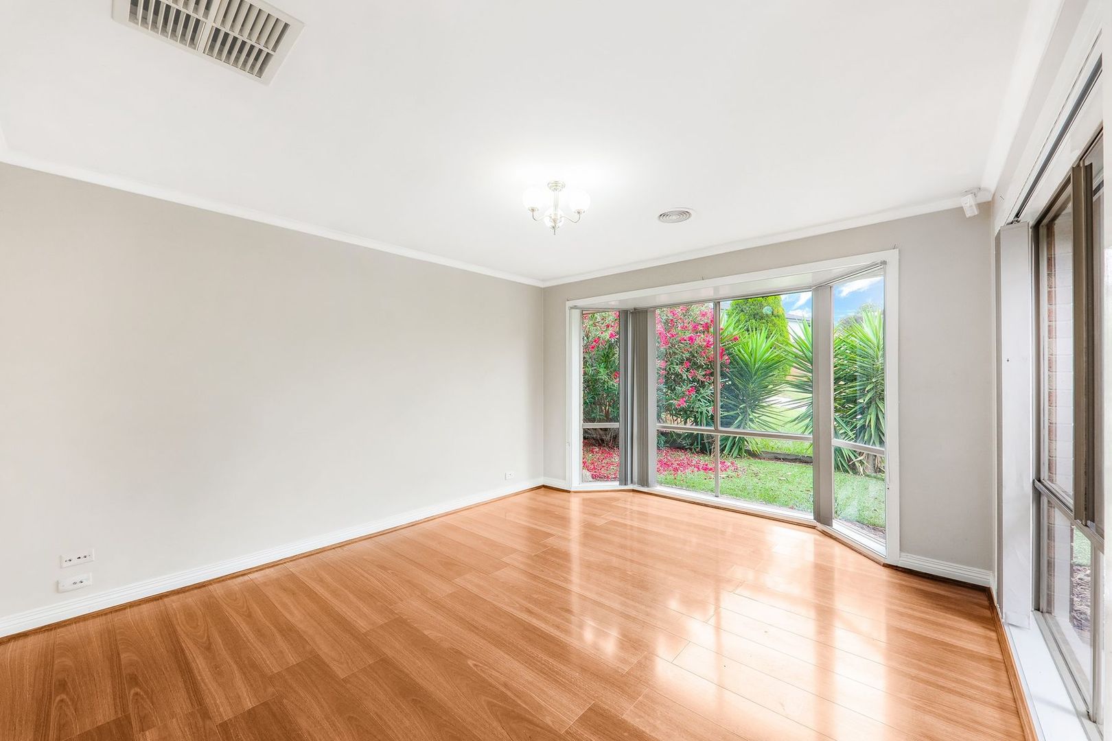 54 Eucalyptus Place, Meadow Heights VIC 3048, Image 2