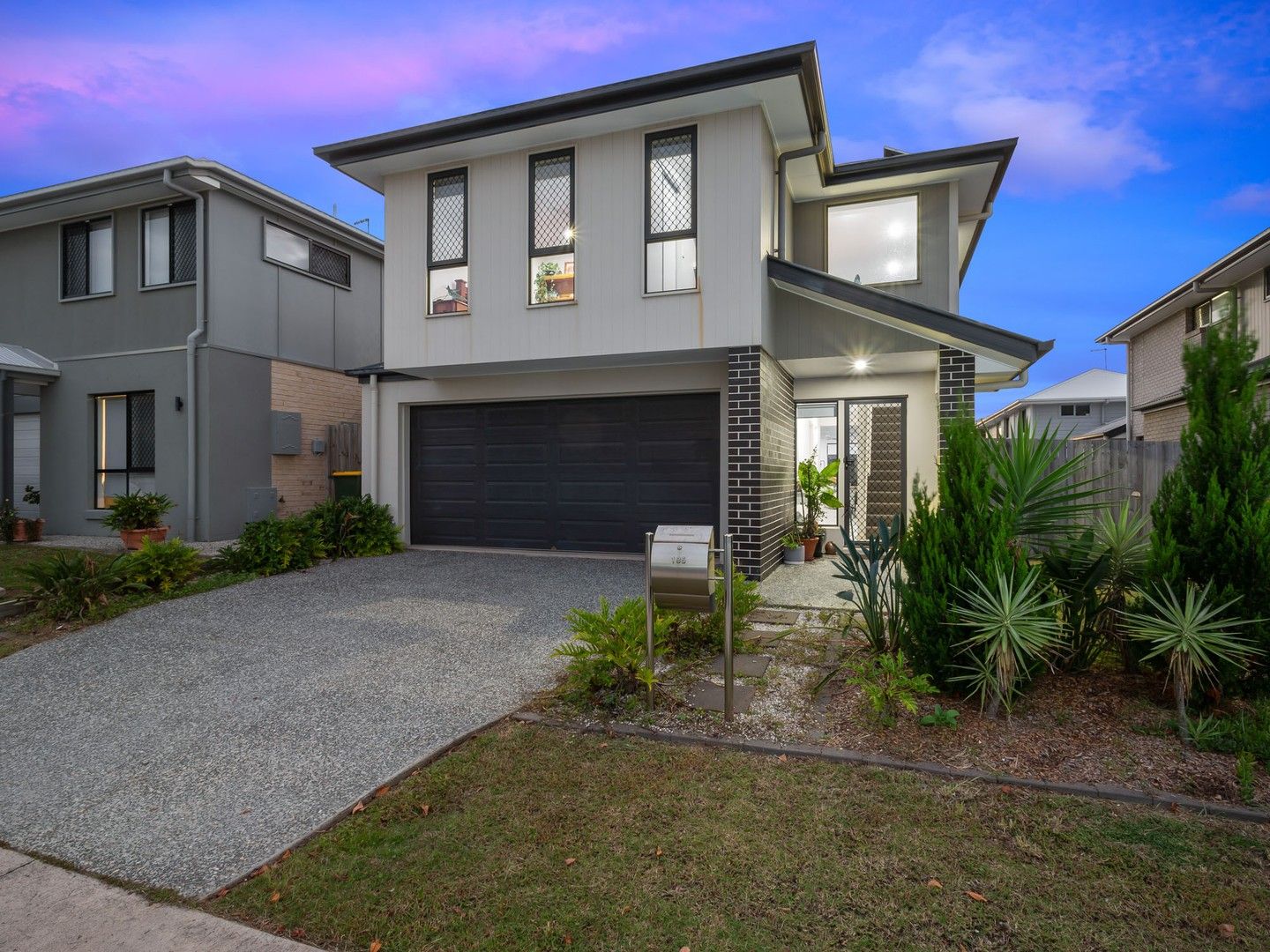 4 bedrooms House in 185 Spinnaker Boulevard NEWPORT QLD, 4020