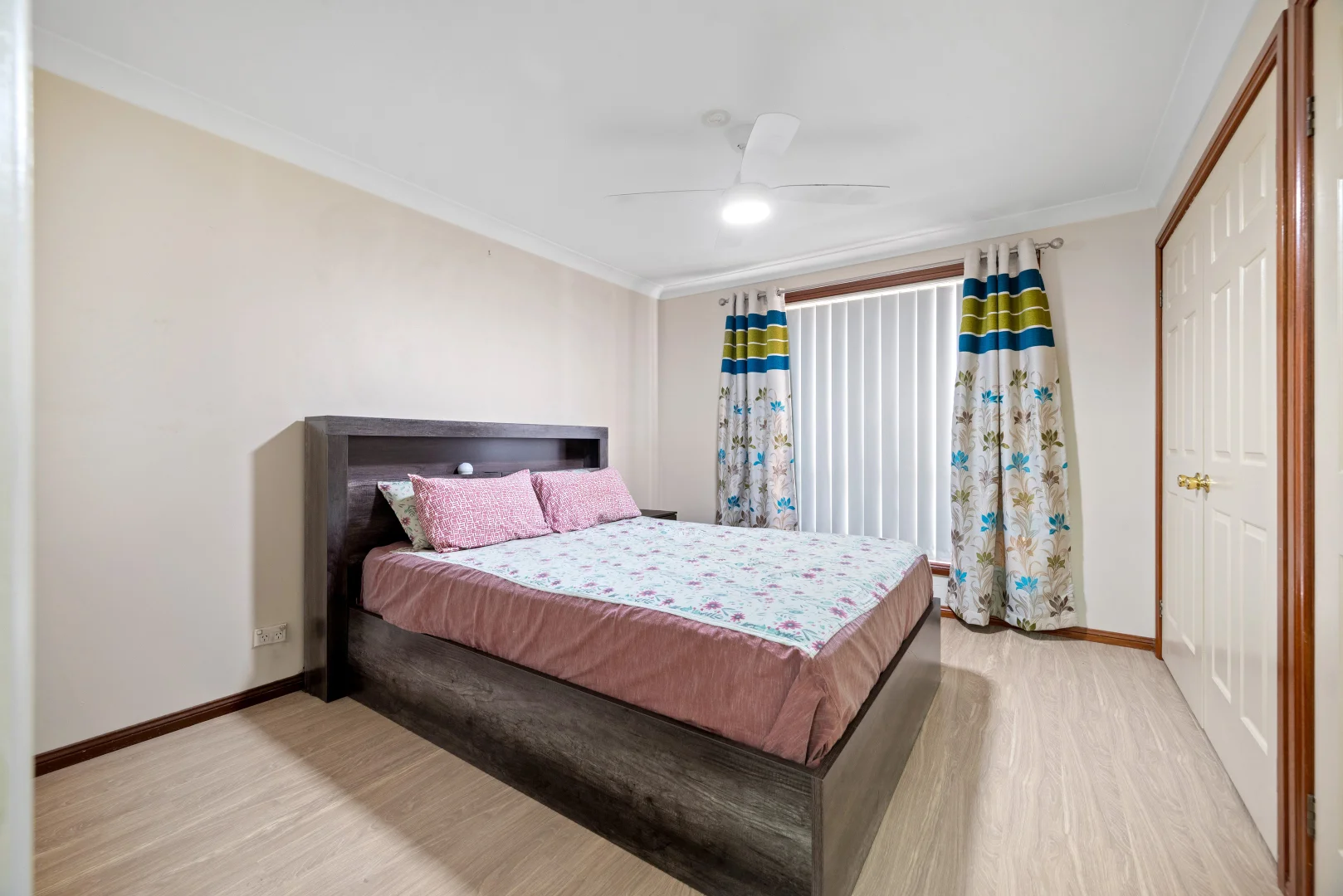 Additional image 6 of 3/8 Sherack Place, Minto NSW 2566