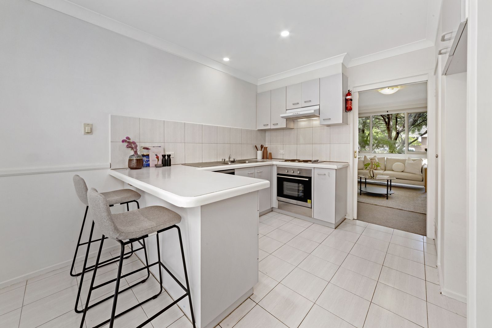 4/14 James Street, Glen Huntly VIC 3163, Image 2