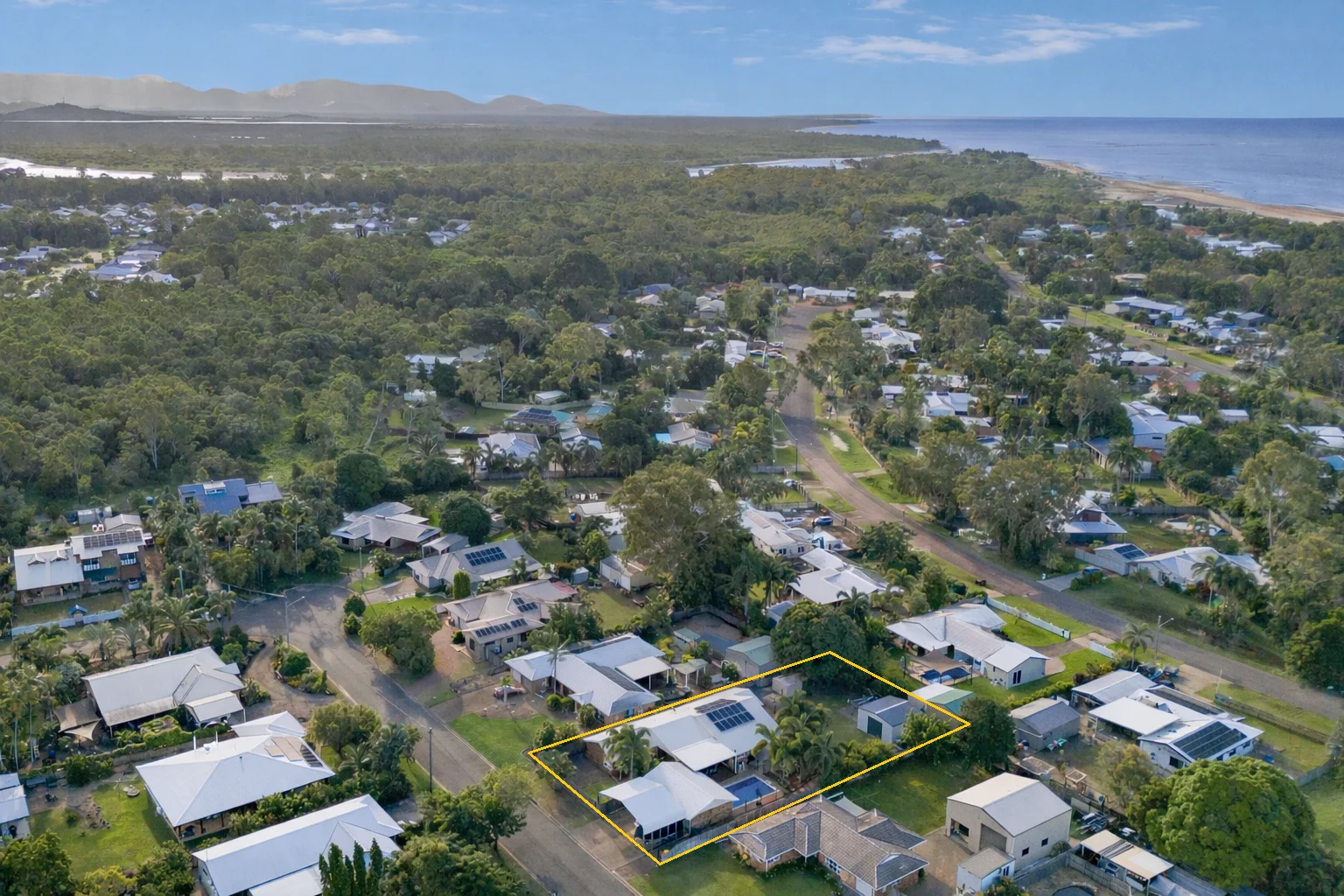 Additional image 4 of 17 Hillgrove Court, Bushland Beach QLD 4818