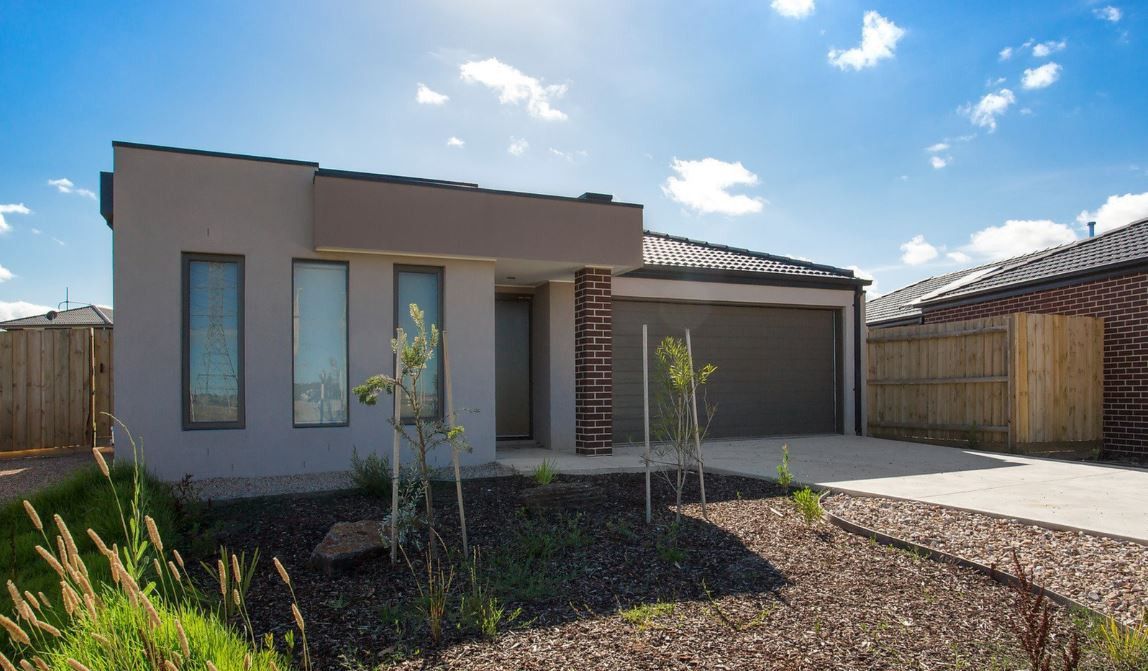 4 bedrooms House in 6 Cantie Place DOREEN VIC, 3754