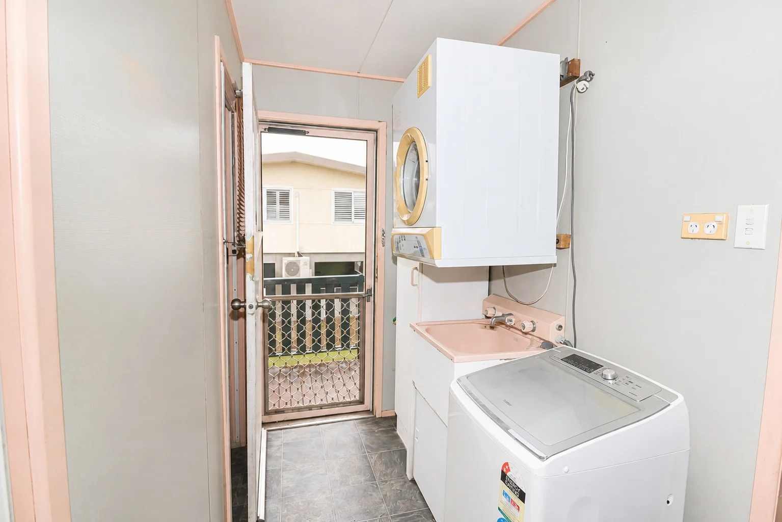 Image 10