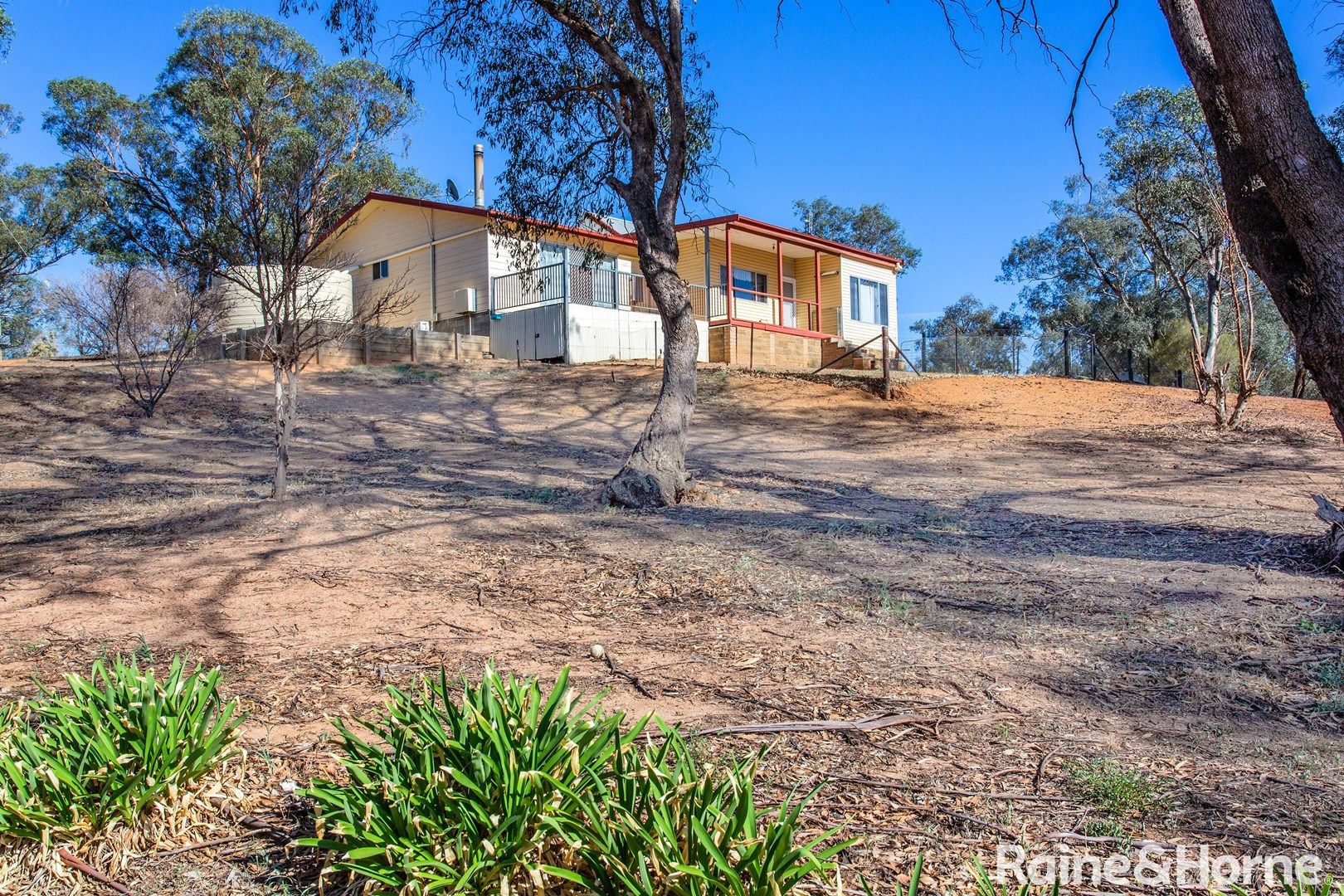 27 Old Boorowa Road, Cowra NSW 2794, Image 0