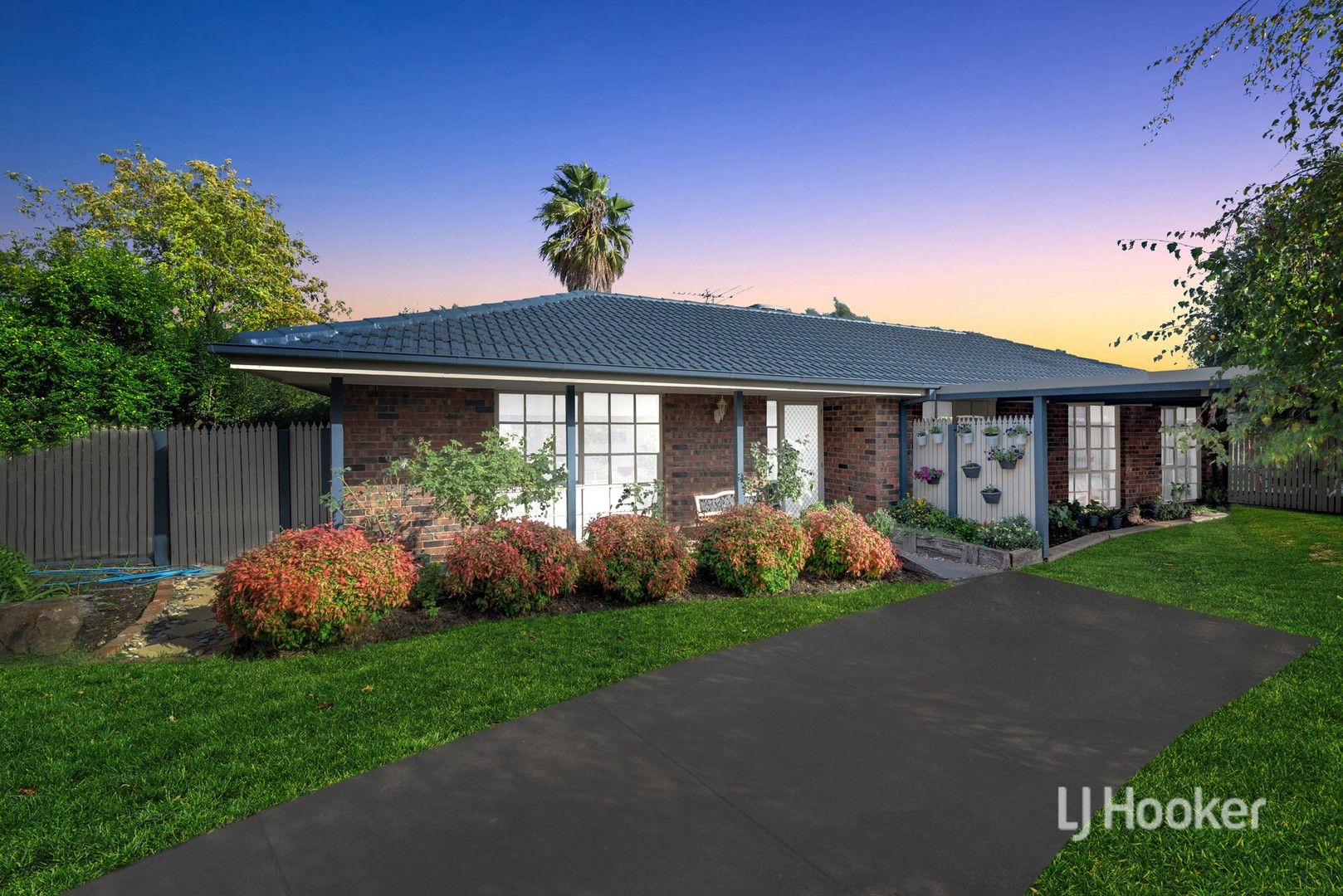 3 bedrooms House in 5 Homestead Cl MELTON WEST VIC, 3337