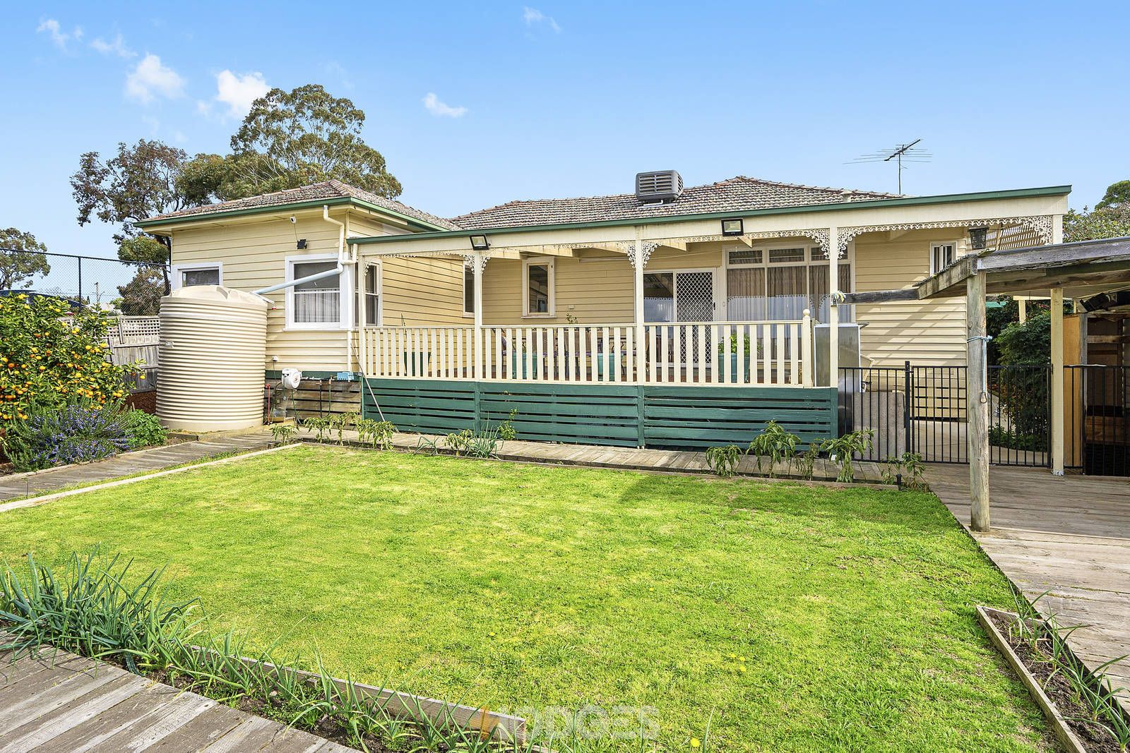 32 Purrumbete Avenue, Manifold Heights VIC 3218, Image 2