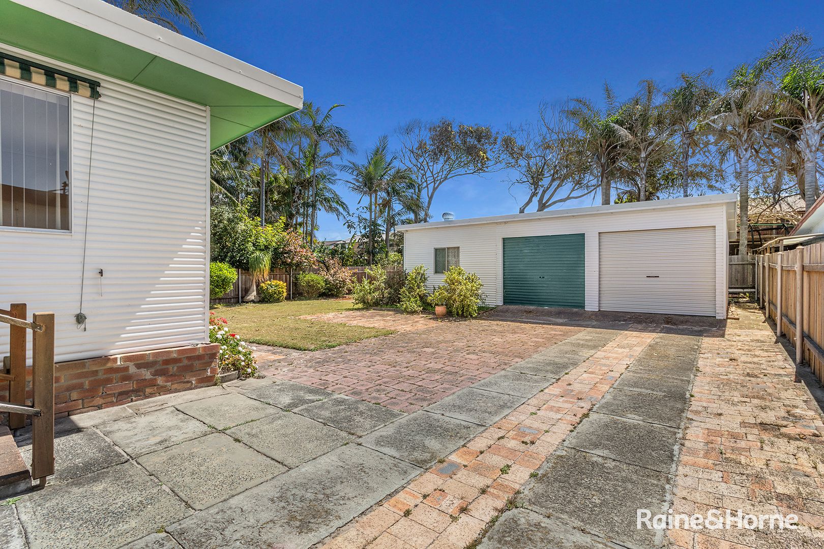 15 Richardson Avenue, Boat Harbour NSW 2316, Image 2