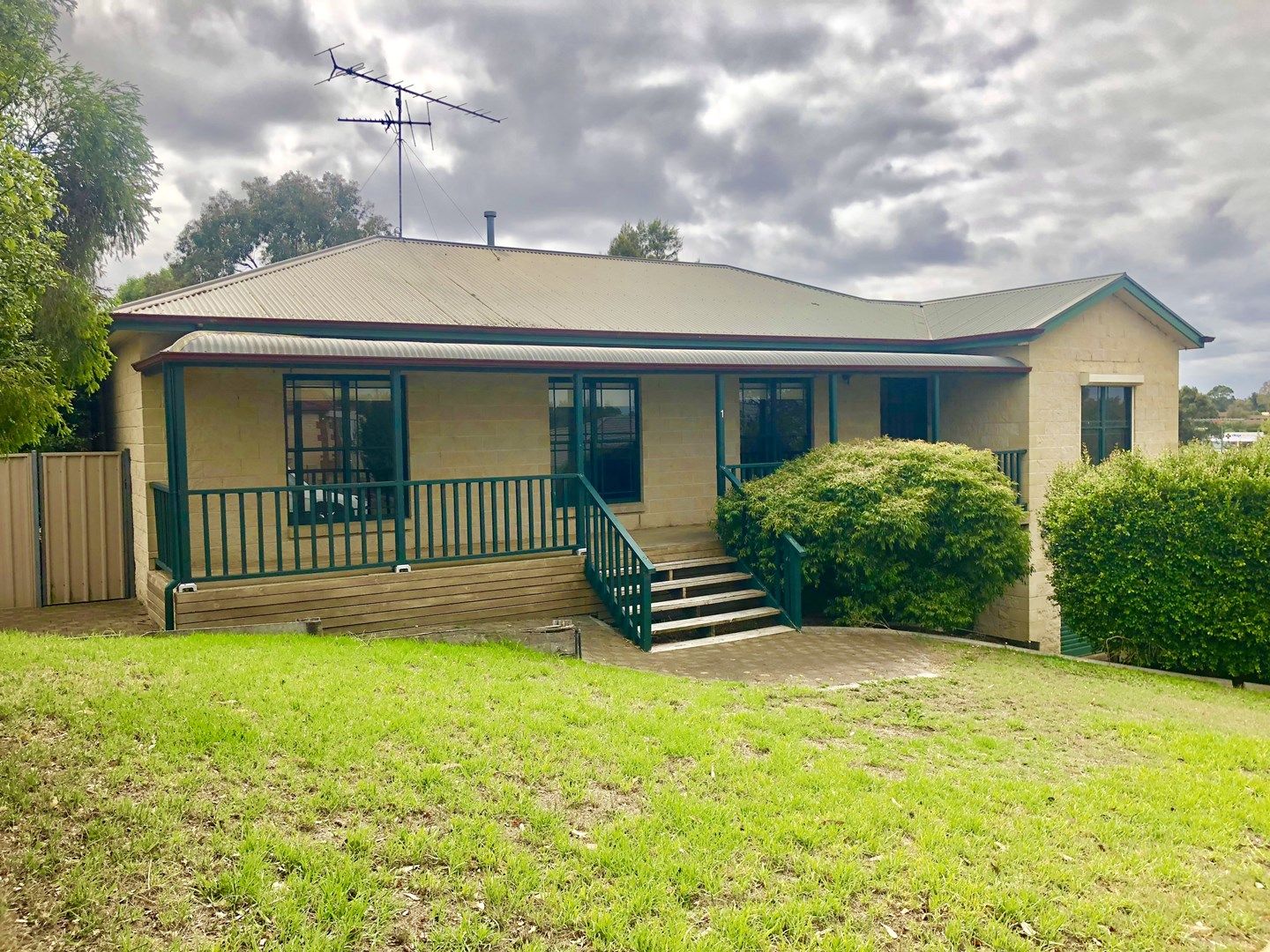 1 Elle Court, Mount Gambie Property History & Address Research Domain