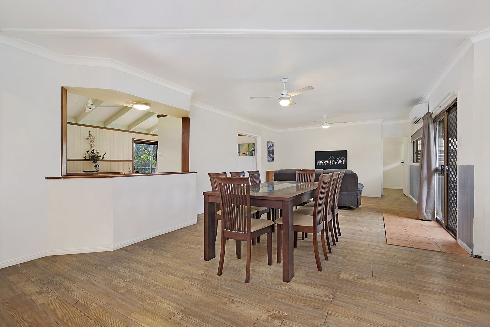 3 Bramley Court, Mount Warren Park QLD 4207, Image 2