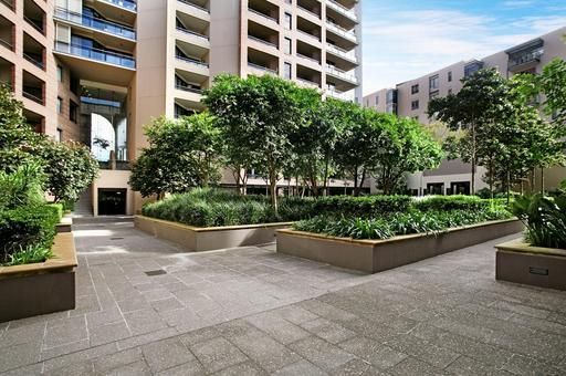 1 bedrooms Apartment / Unit / Flat in E703/26 Point Street PYRMONT NSW, 2009