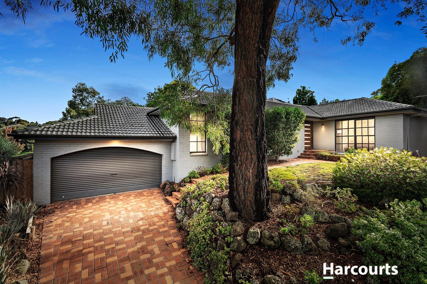 4 Tracey Court, Wheelers Hill VIC 3150, Image 2