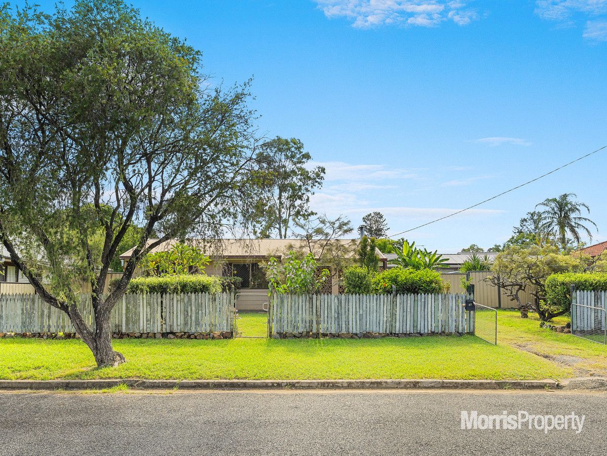 3 bedrooms House in 27 Cedar Drive BEAUDESERT QLD, 4285