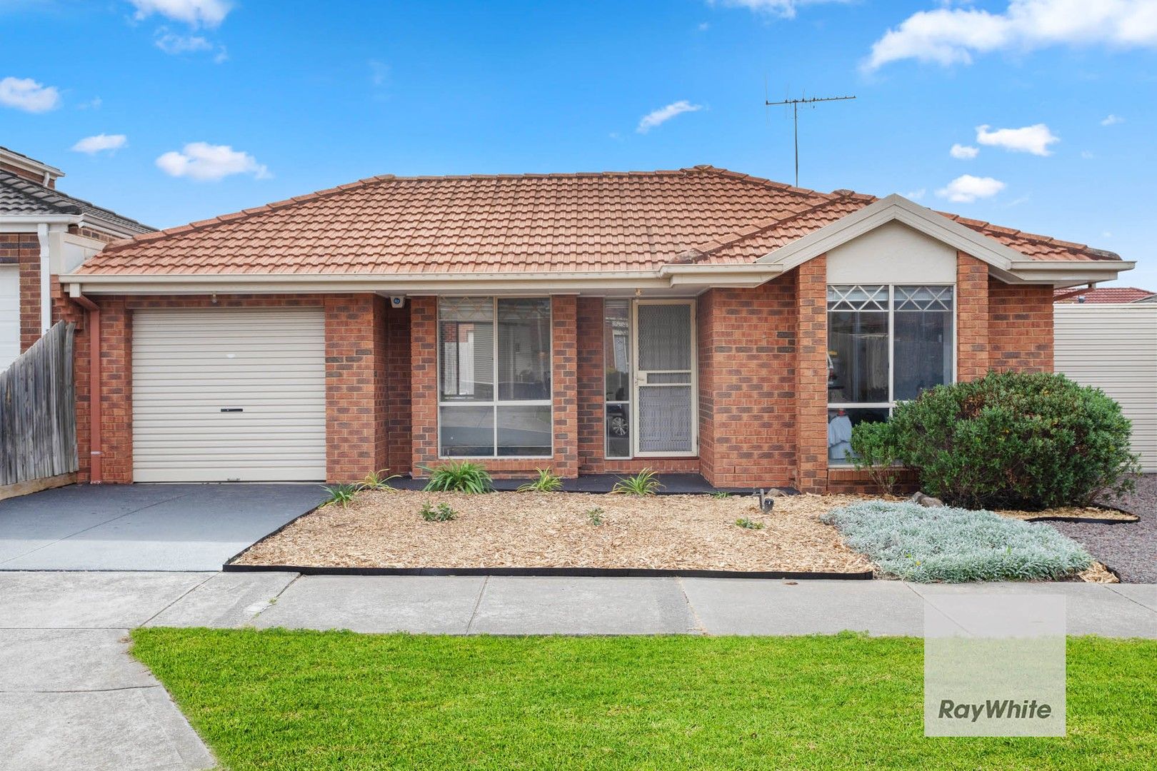 32 Sacras Court, Sydenham VIC 3037, Image 0