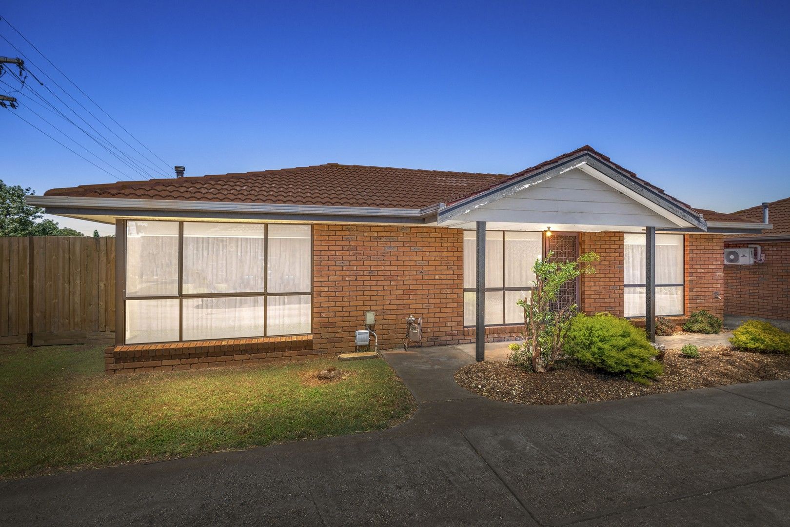 2 bedrooms House in 1/45-47 Mckenzie Street MELTON VIC, 3337