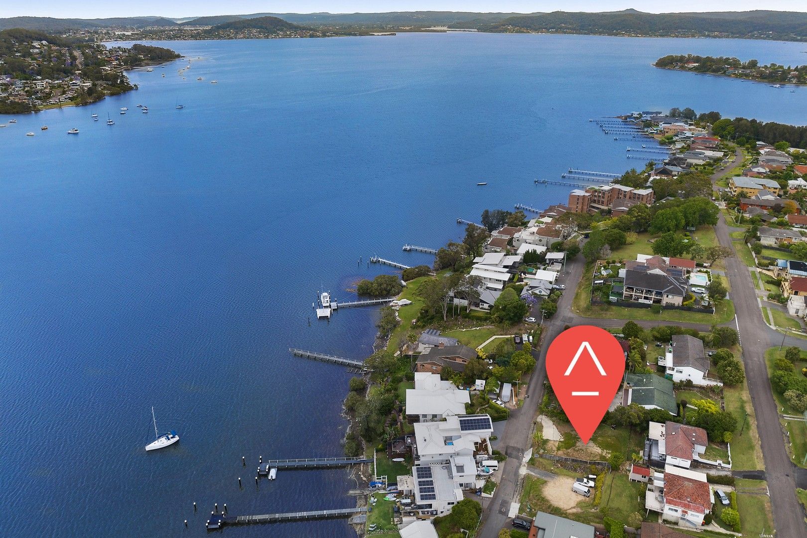 16 Wharf Street, East Gosford NSW 2250, Image 0