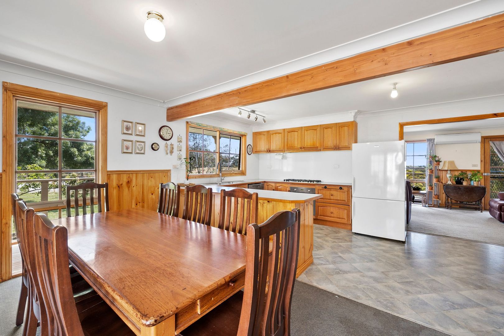 48 Limestone Track, Guildford VIC 3451, Image 2