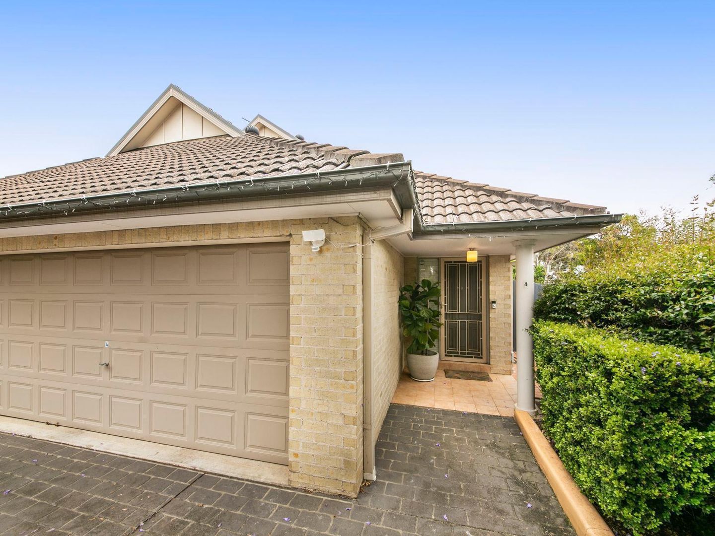 4/18 Avenue, Baulkham Hills Property History & Address