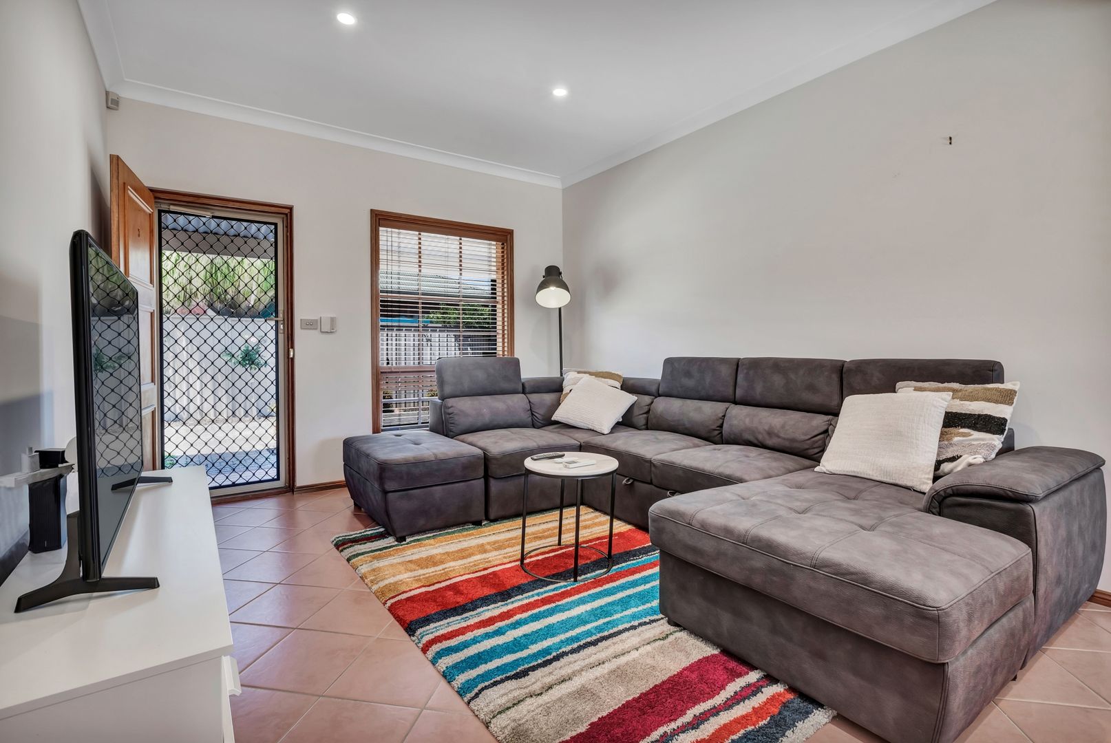 3/12 Hawke Street, Albert Park SA 5014, Image 2