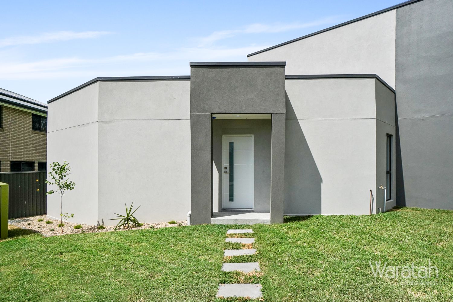 2 bedrooms Townhouse in 106a Sinclair Parade JORDAN SPRINGS NSW, 2747