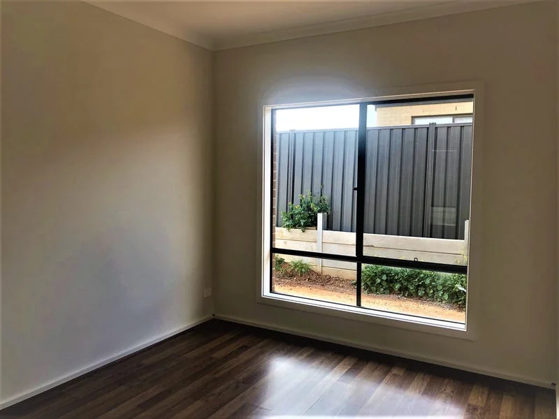 Additional image 10 of 64 Diamond Parade, Cobblebank VIC 3338