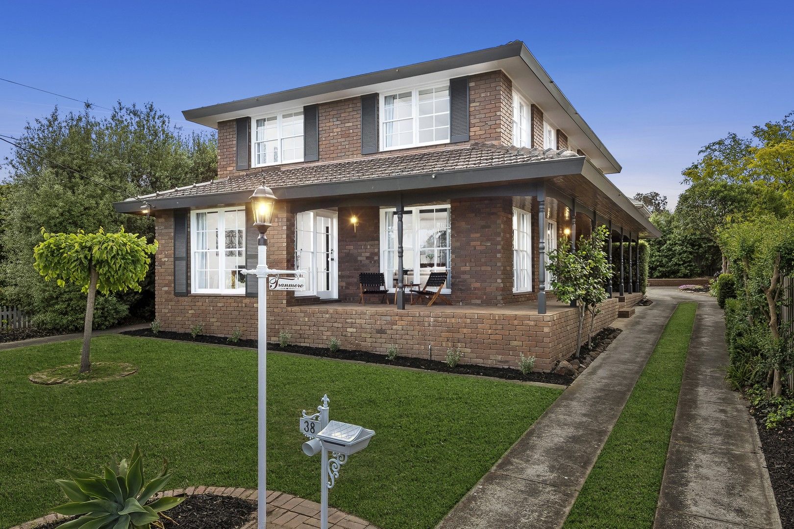 5 bedrooms House in 38 Forfar Road HAMLYN HEIGHTS VIC, 3215
