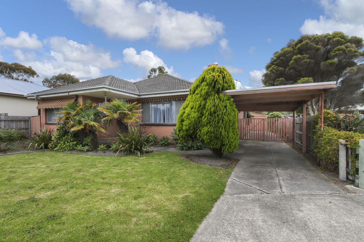 17 Eastern Beach Road, Lakes Entrance VIC 3909, Image 0