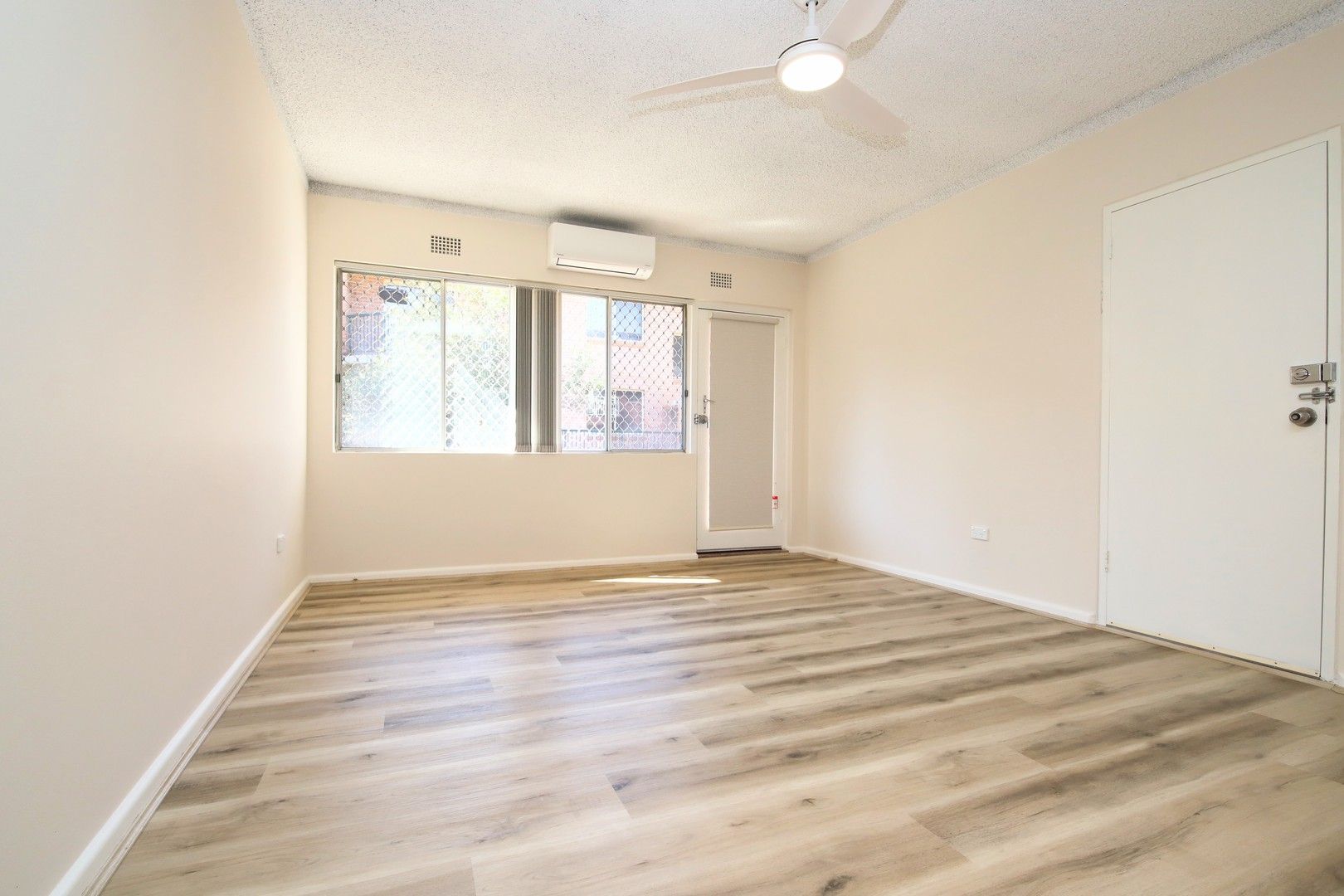 2 bedrooms Apartment / Unit / Flat in 5/100 Leylands Parade BELMORE NSW, 2192