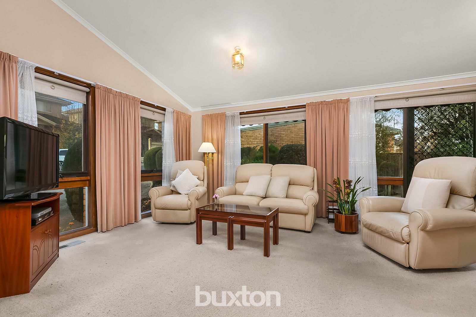 2/26 Peacock Street, Burwood VIC 3125, Image 1