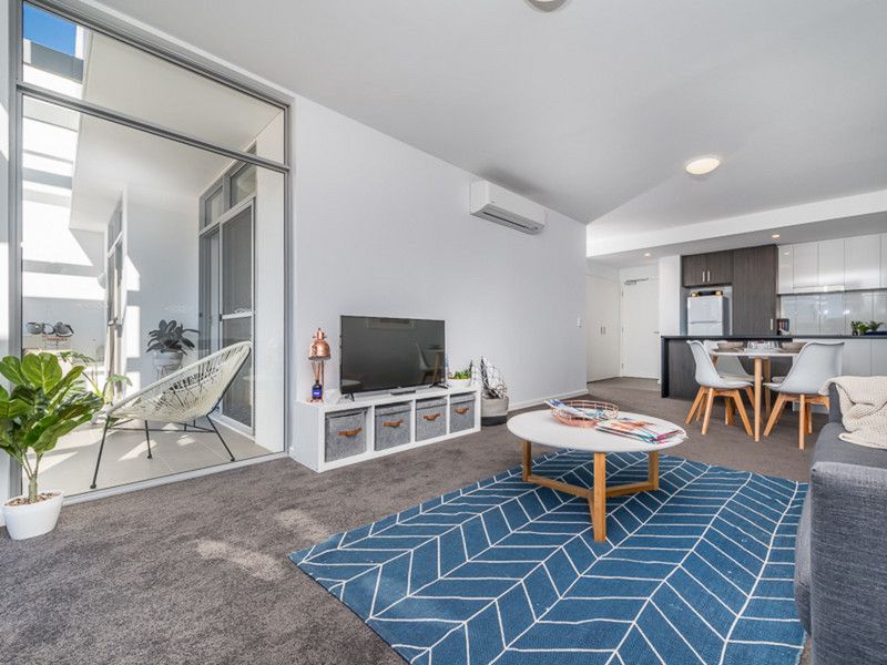 213/50 Pimlico Crescent, Wellard WA 6170, Image 0