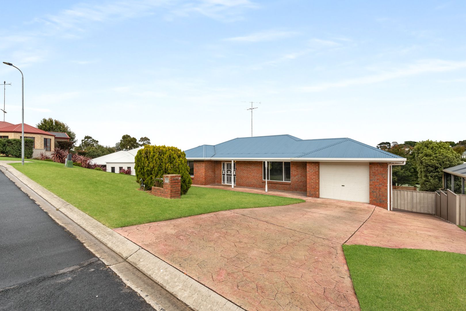 10 Marlow Court, Mount Gambier SA 5290, Image 2