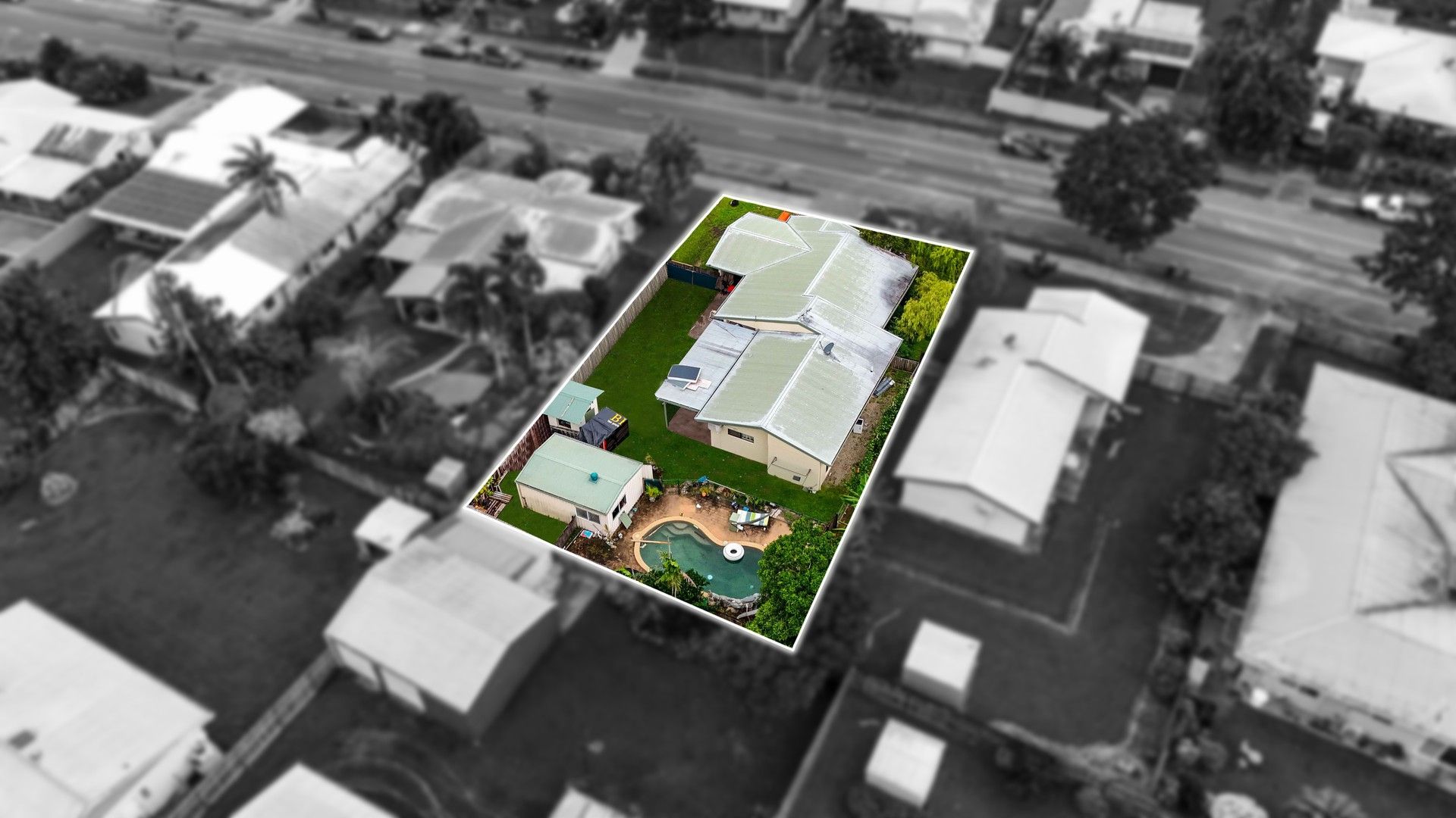 3 bedrooms House in 110 Robert Road BENTLEY PARK QLD, 4869