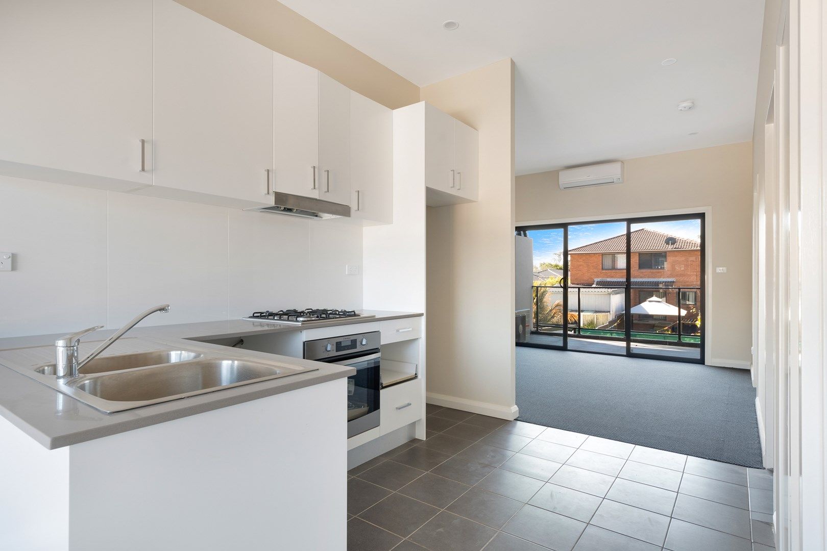 17/26-28 Third Avenue, Macquarie Fields NSW 2564, Image 1