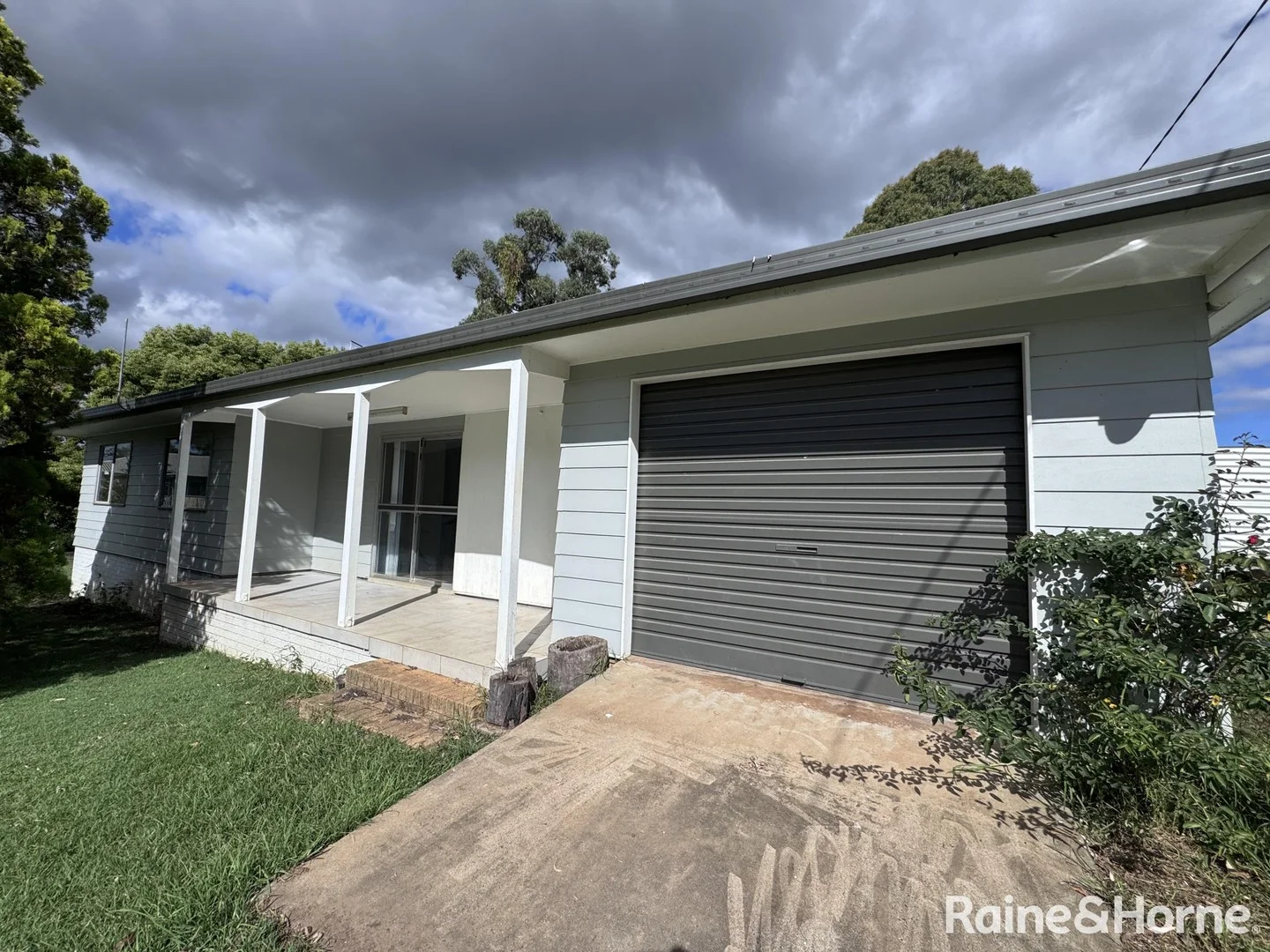 13888 D'Aguilar Highway, Nanango QLD 4615