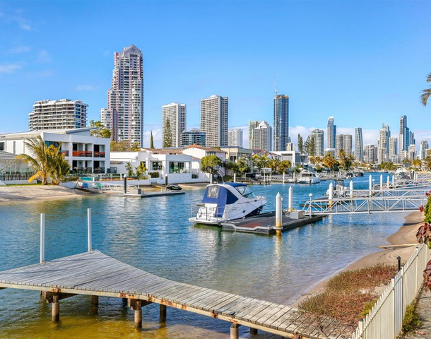 7 Buccaneer Court, Surfers Paradise QLD 4217