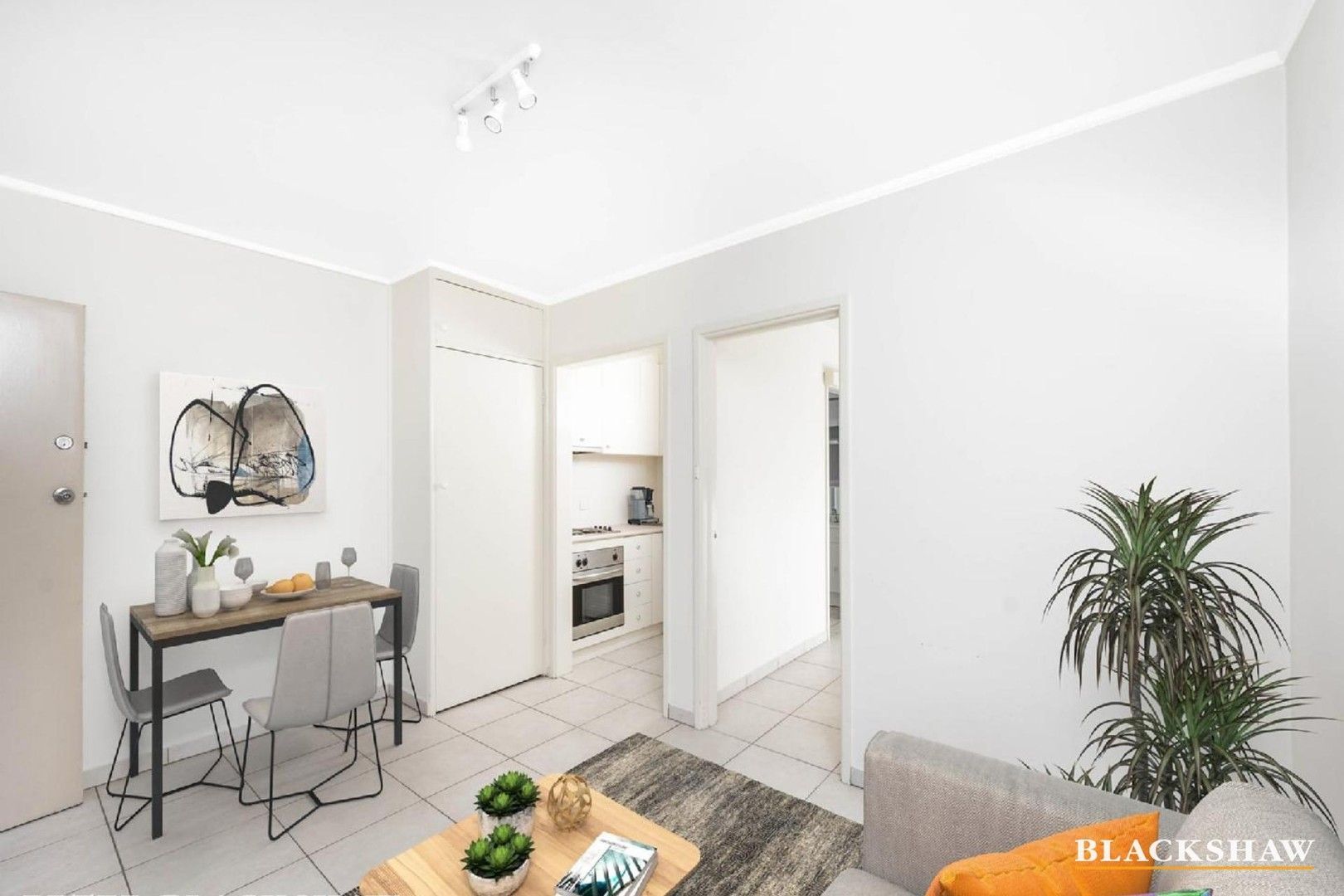 1 bedrooms Apartment / Unit / Flat in 10/51 Hampton Circuit YARRALUMLA ACT, 2600