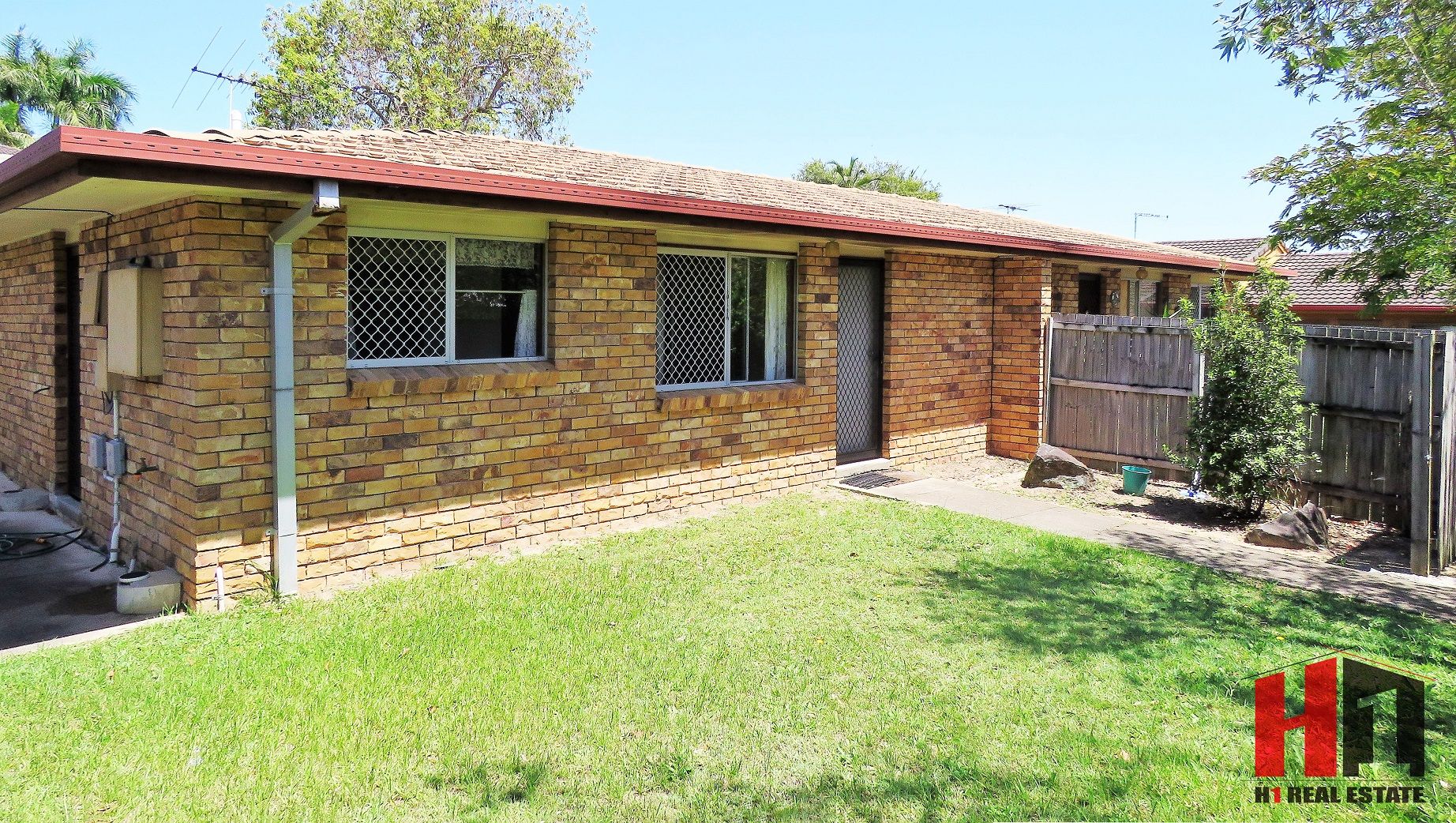 2 bedrooms Apartment / Unit / Flat in 1/10 Lancewood Street ALGESTER QLD, 4115