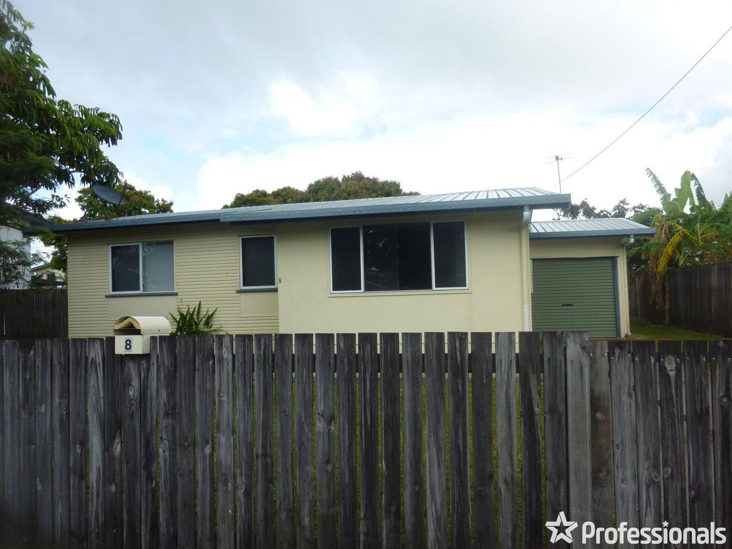 8 Dennis Street, South Mackay QLD 4740, Image 1