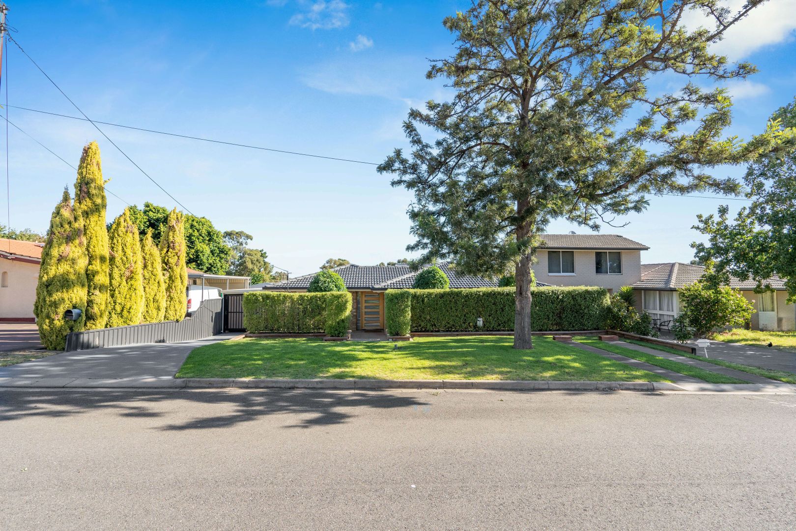 16 Sunglow Crescent, Hackham West SA 5163, Image 2