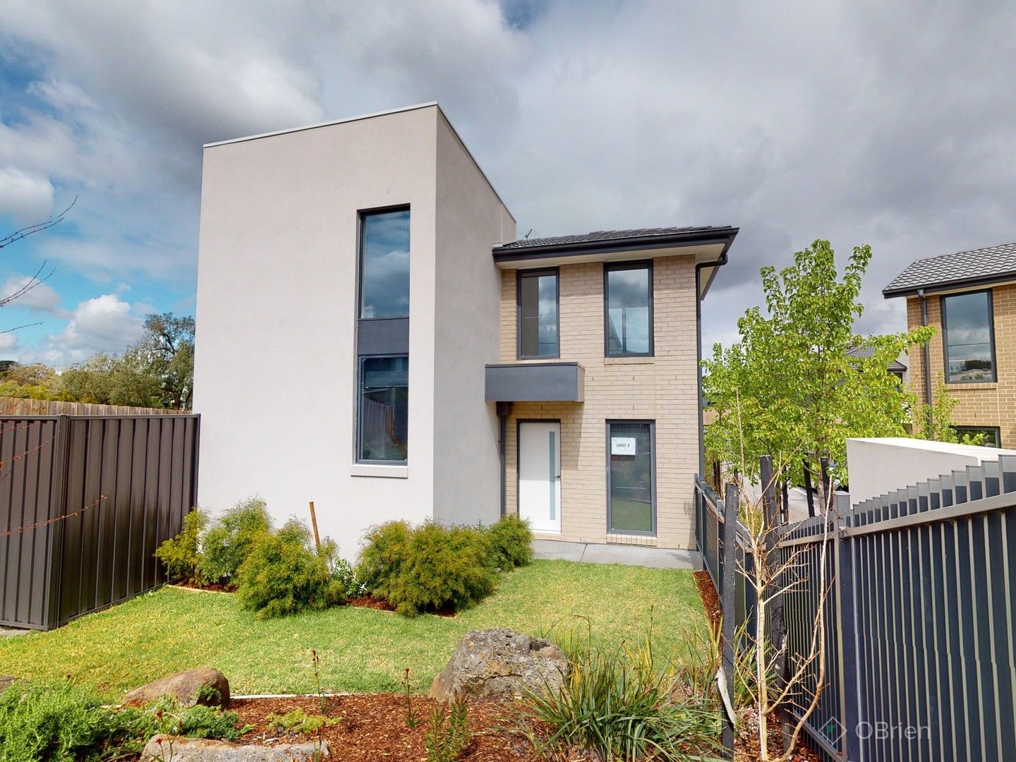 3 bedrooms House in 3/17-19 Hazeldene Court BERWICK VIC, 3806