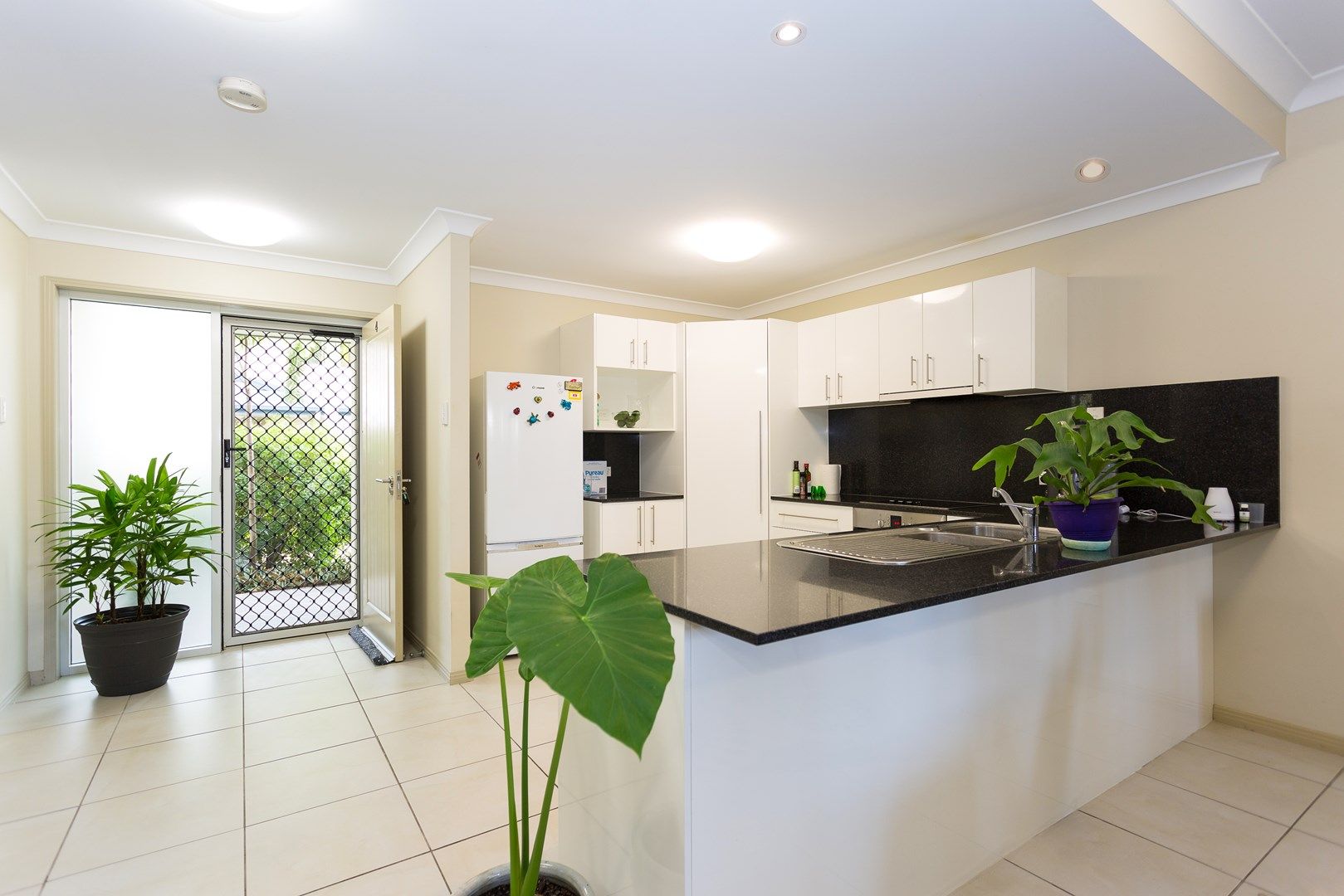 4/8 Admiral Drive, Dolphin Heads QLD 4740, Image 0