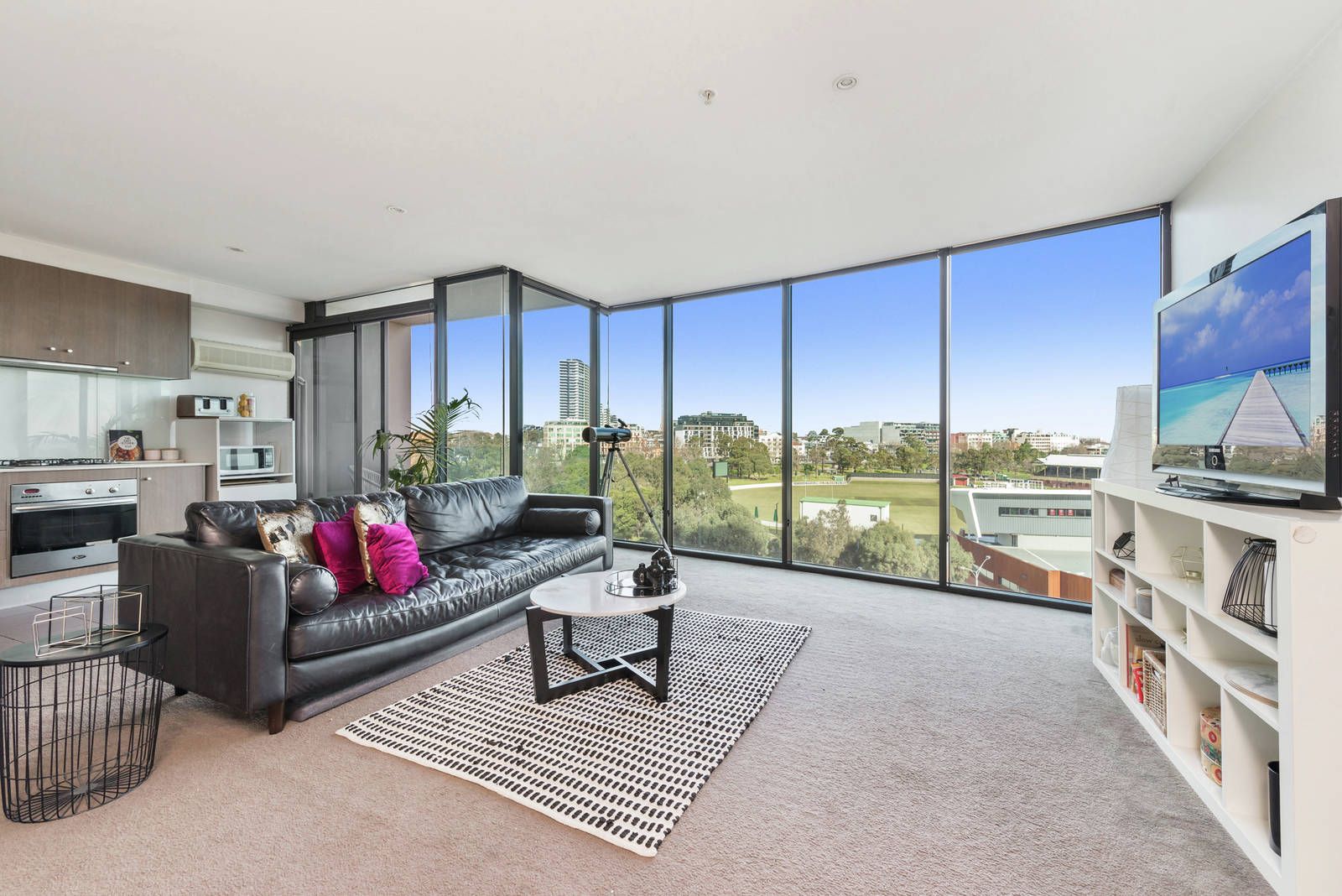 705/83 Queens Road, Melbourne VIC 3004