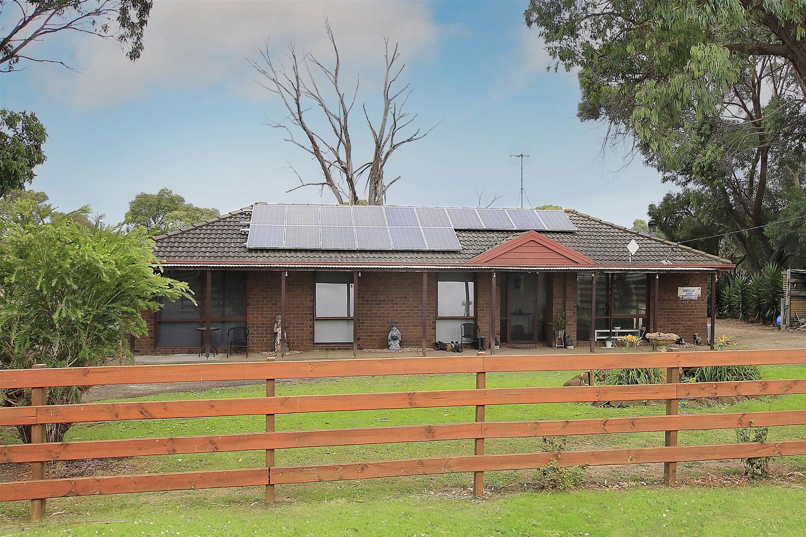 10 Barries Road, Bushfield VIC 3281, Image 2