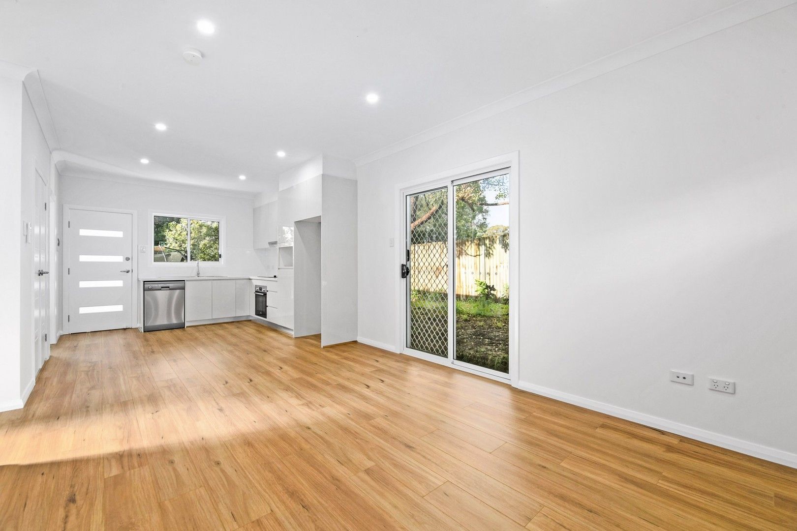 2 bedrooms House in 31a Berowra Waters Road BEROWRA NSW, 2081