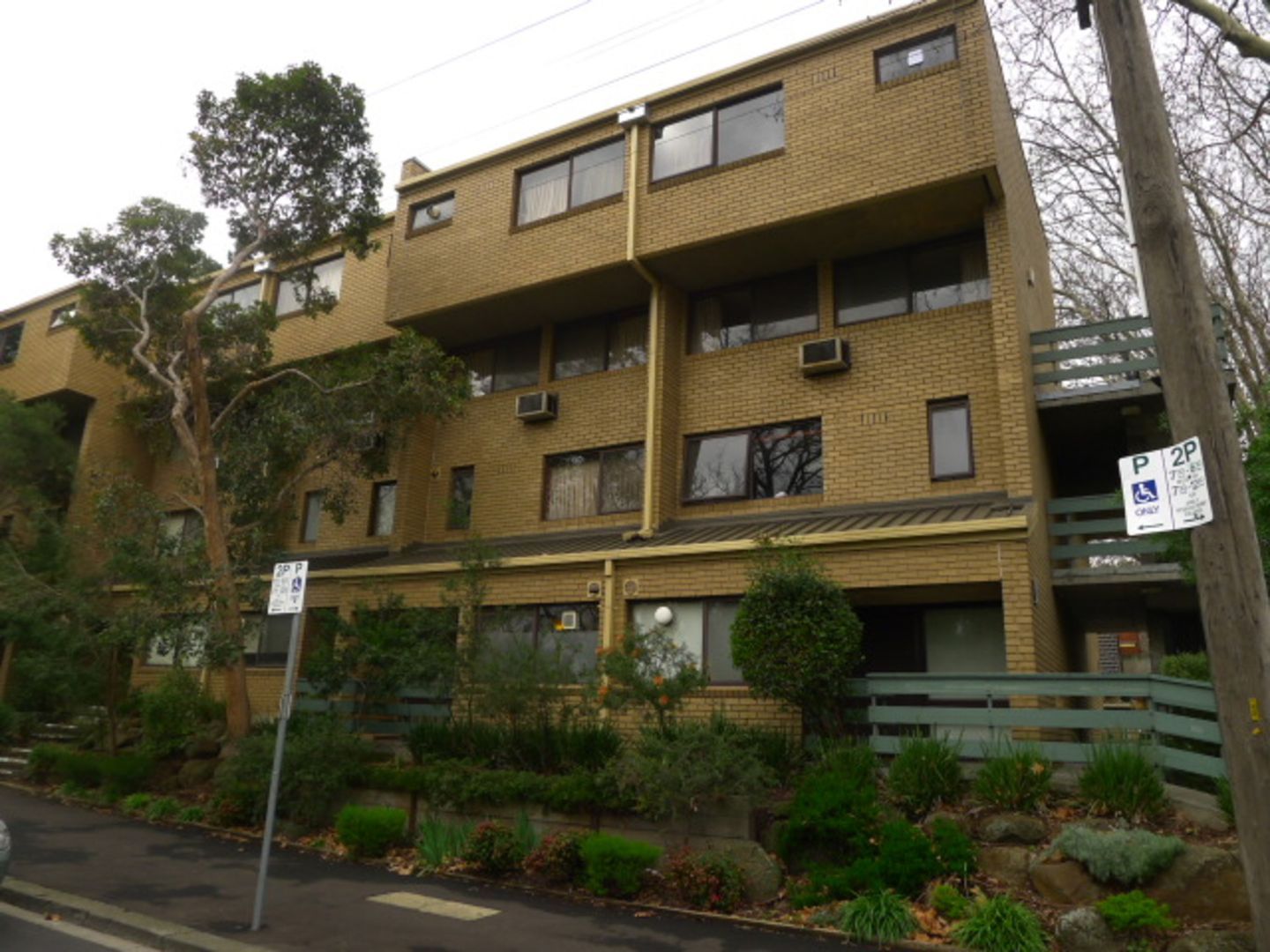 D17 312 Dryburgh Street North Melbourne Vic 3051 Apartment For Rent 340 Domain