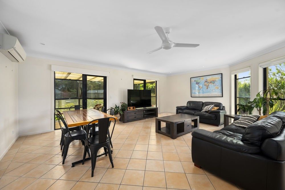 2 Bluewater Place, Sapphire Beach NSW 2450, Image 2