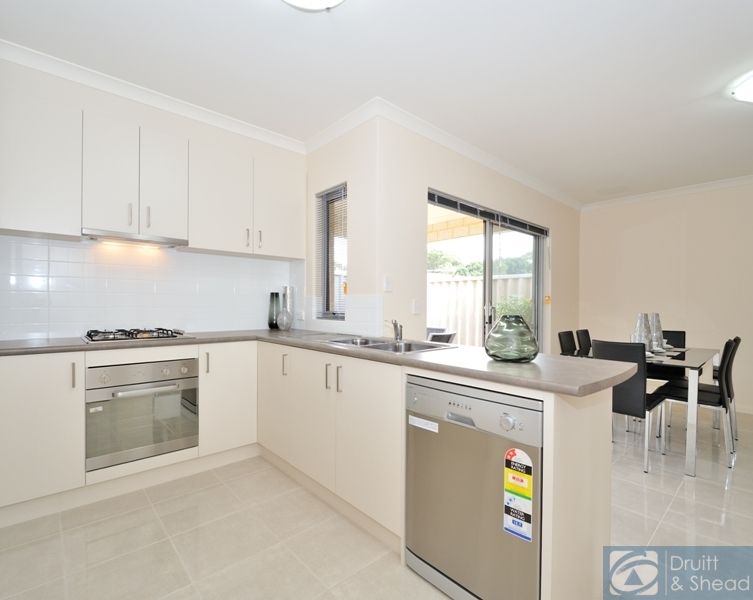 21A Shaw Place, Innaloo WA 6018, Image 2